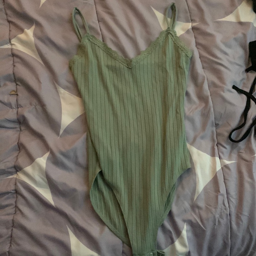 FOREVER 21 BODYSUIT